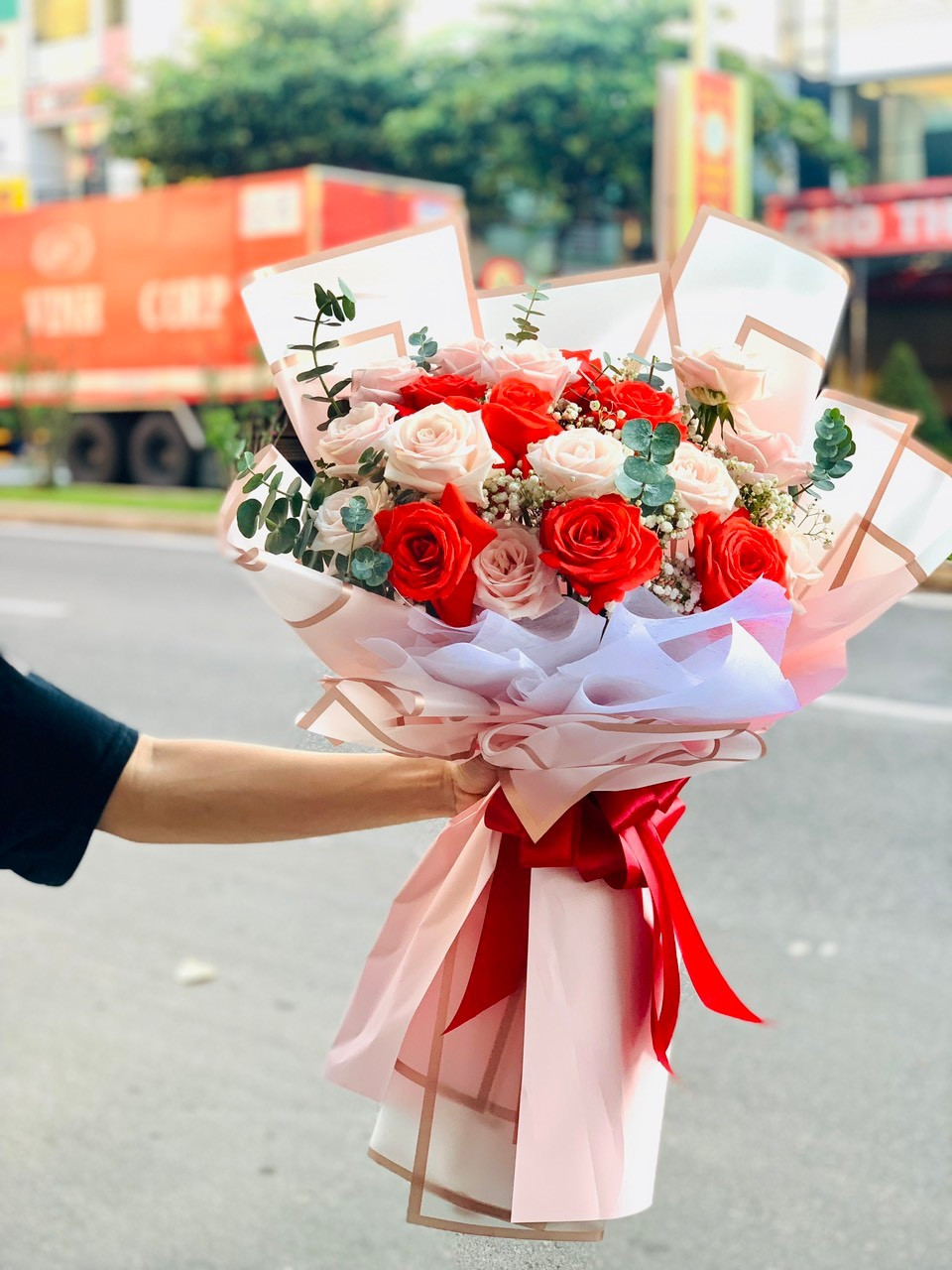 Mẫu bó hoa sinh nhật tại 	Phường Thạch Bàn	Quận Long Biên	Hà Nội